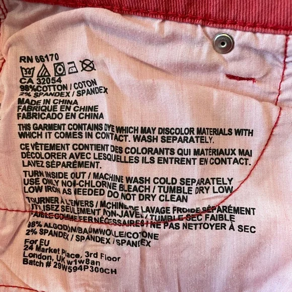 BDG Mid Rise Alexa 5 Pocket Shortie Red 28W - Picture 4 of 5